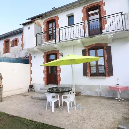 Holiday home Maison A 4 Chambres, Jardin Et Animaux Acceptes - Fr-1-742-188 *