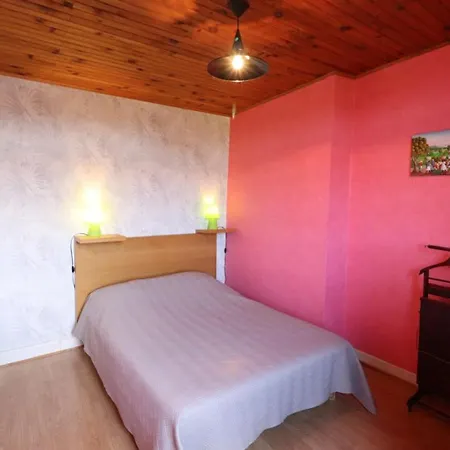 Maison A 4 Chambres, Jardin Et Animaux Acceptes - Fr-1-742-188 Holiday home