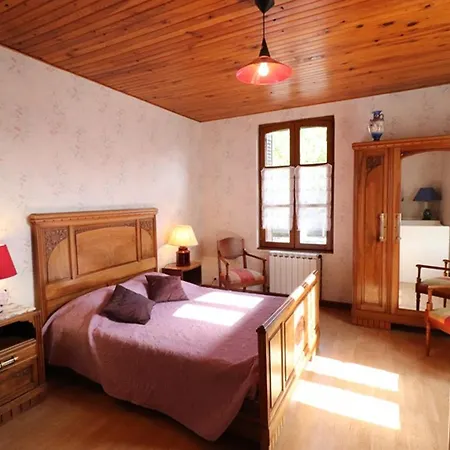 Maison A 4 Chambres, Jardin Et Animaux Acceptes - Fr-1-742-188 Holiday home